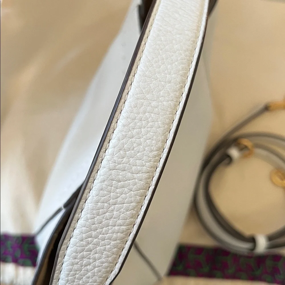 TORY BURCH White Mcgraw Bucket with Cross Body Strap & Dust bag